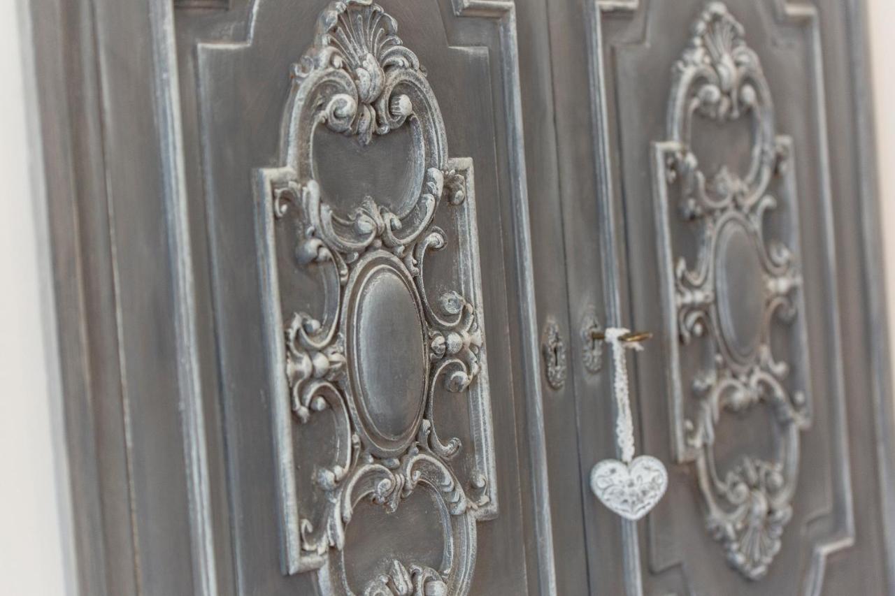 نابولي B&B Dimora Mazzarino المظهر الخارجي الصورة