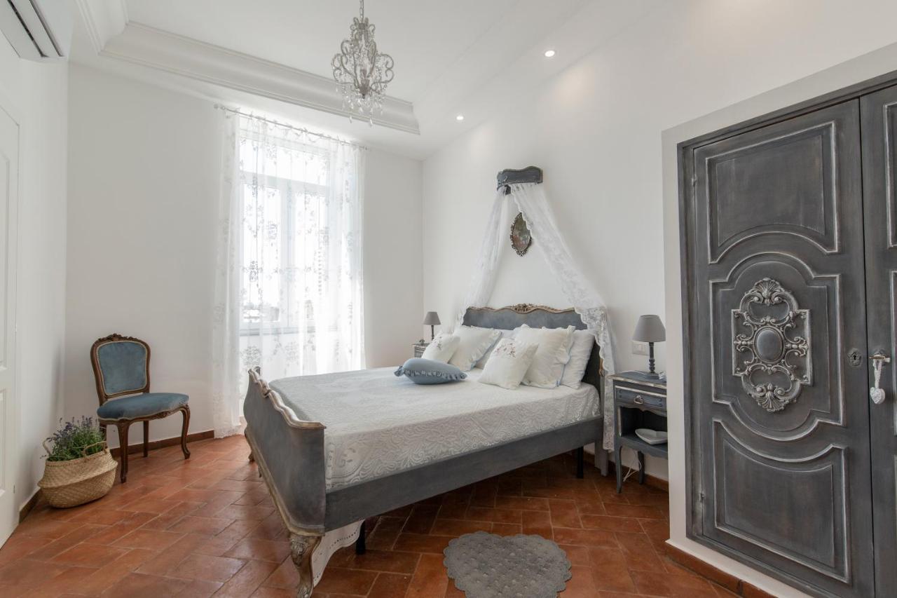 نابولي B&B Dimora Mazzarino المظهر الخارجي الصورة