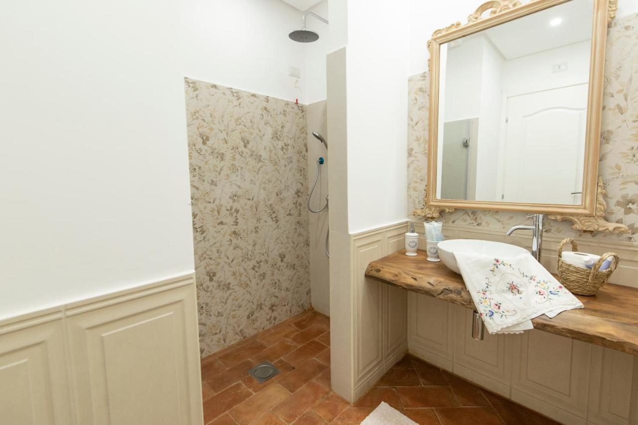 نابولي B&B Dimora Mazzarino المظهر الخارجي الصورة