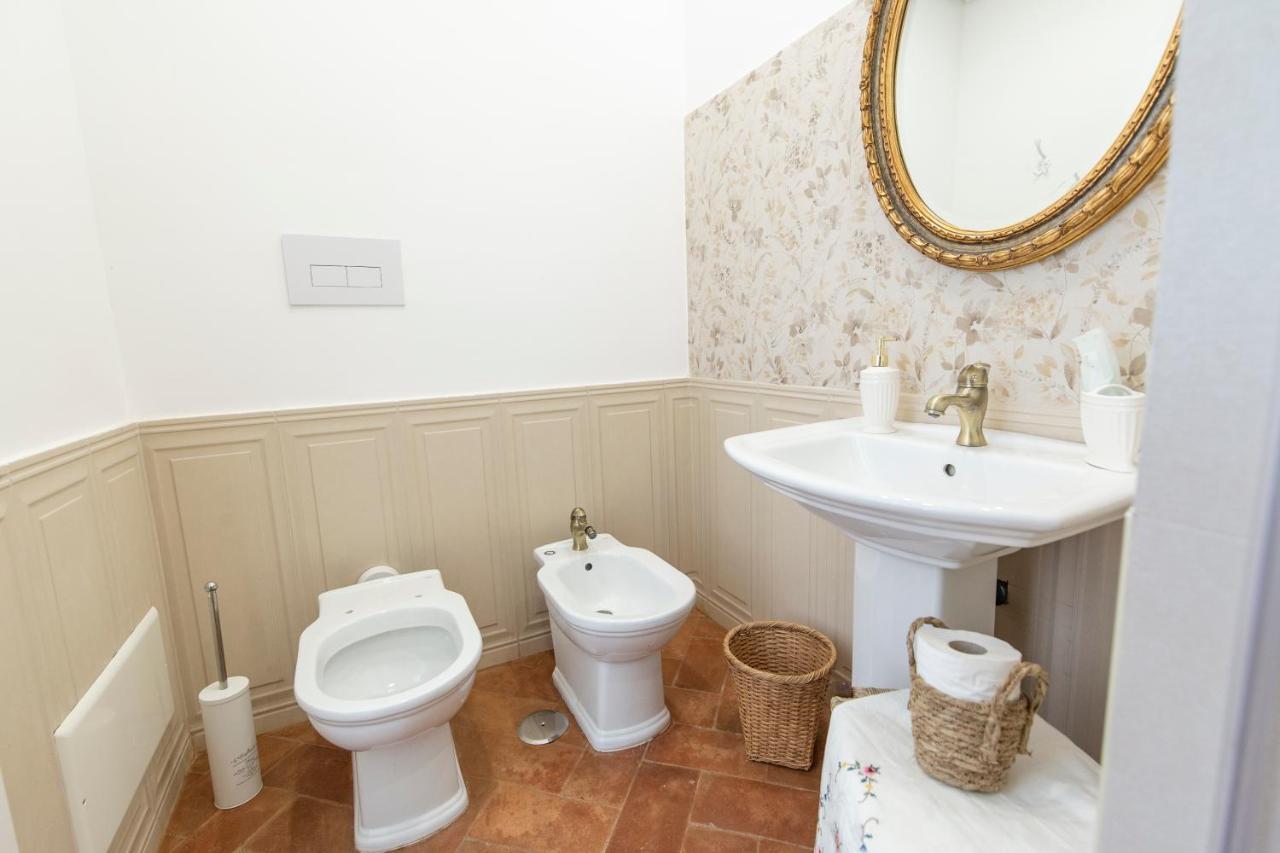 نابولي B&B Dimora Mazzarino المظهر الخارجي الصورة