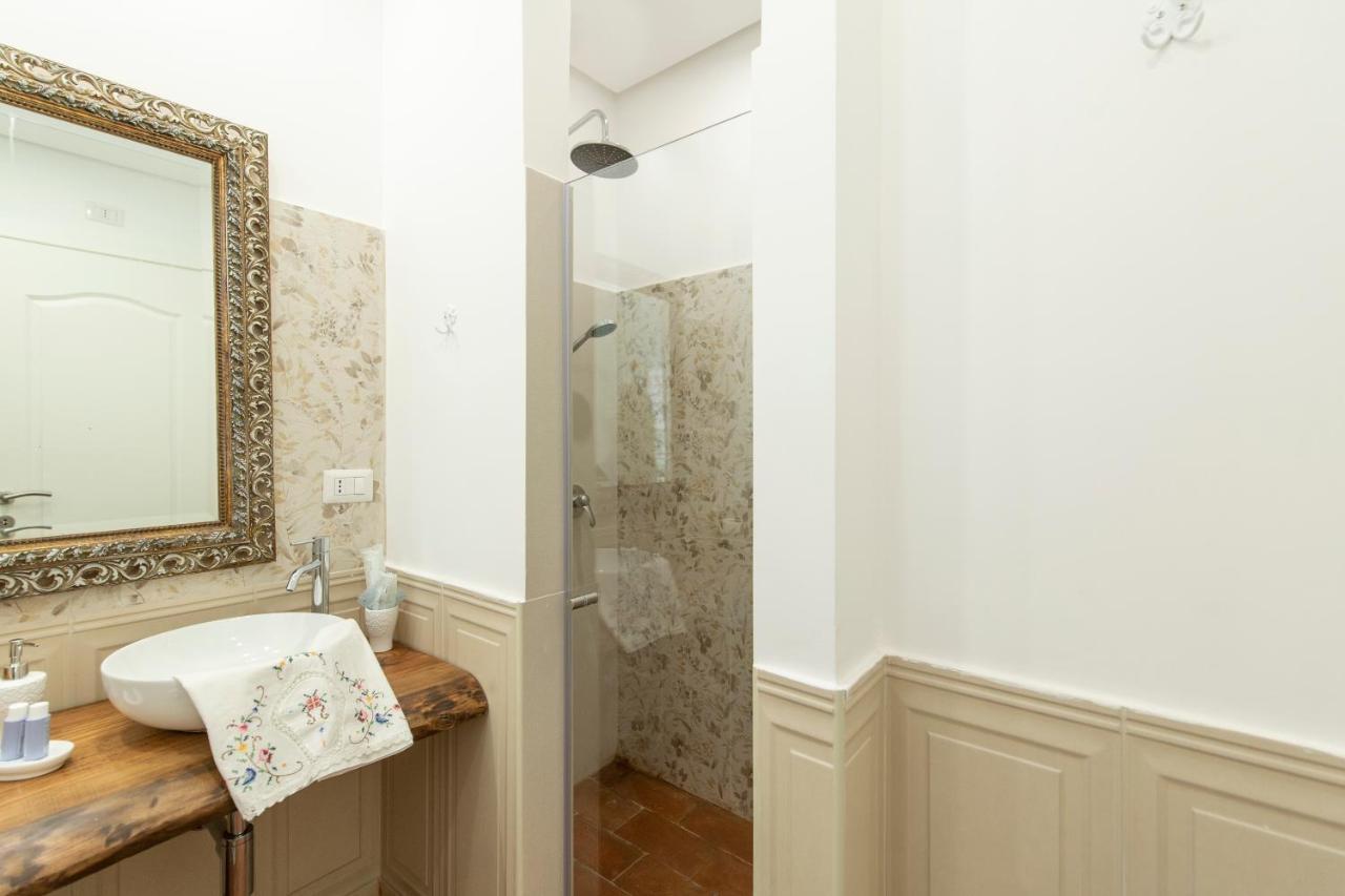 نابولي B&B Dimora Mazzarino المظهر الخارجي الصورة