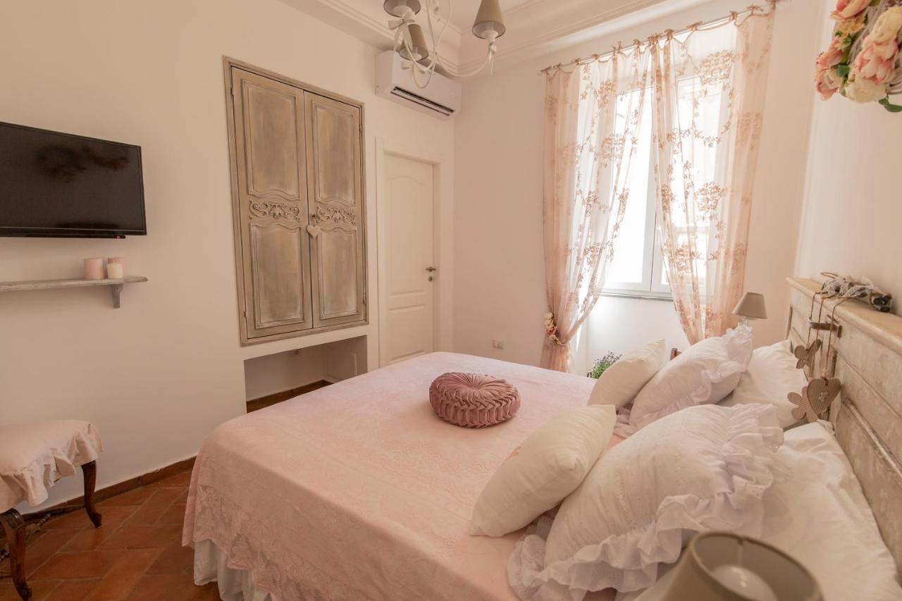 نابولي B&B Dimora Mazzarino المظهر الخارجي الصورة